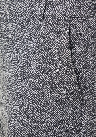COMMA Regular Hose in Schwarz