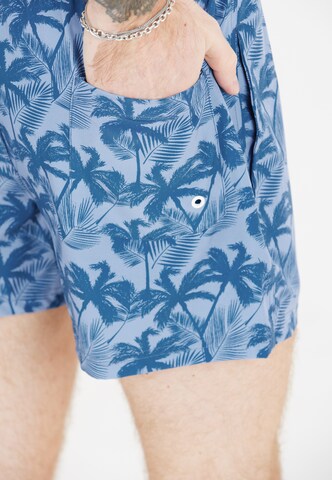 Cruz Badeshorts 'Werner' in Blau