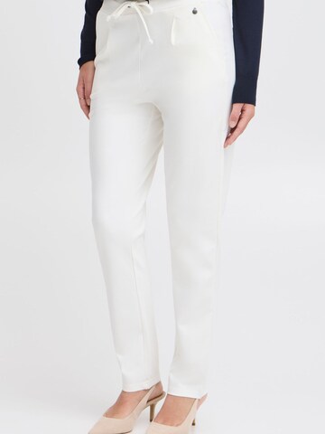 Fransa - Tapered Pantalón ' FRZastretch ' en blanco