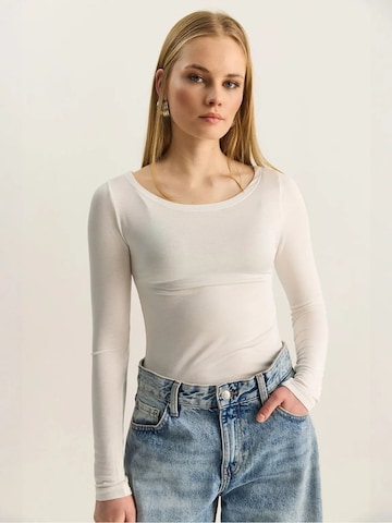 T-shirt Bianco Lucci en blanc : devant