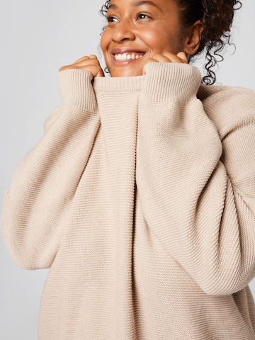 A LOT LESS Sweater 'Naja' in Beige