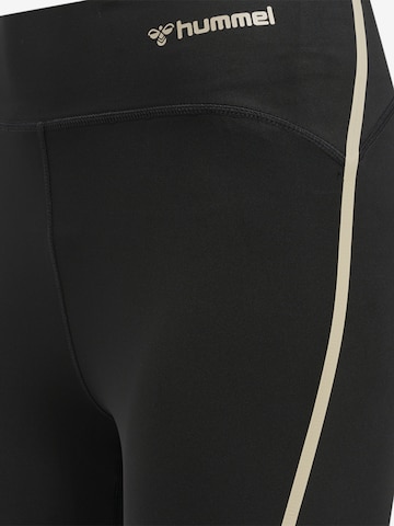 Hummel Skinny Sporthose in Schwarz