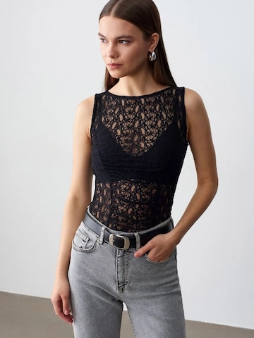 Dilvin - Top em preto: frente