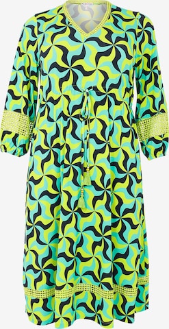 Yoek Dress in Green: front