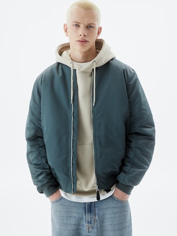 Veste mi-saison Pull&Bear en vert : devant