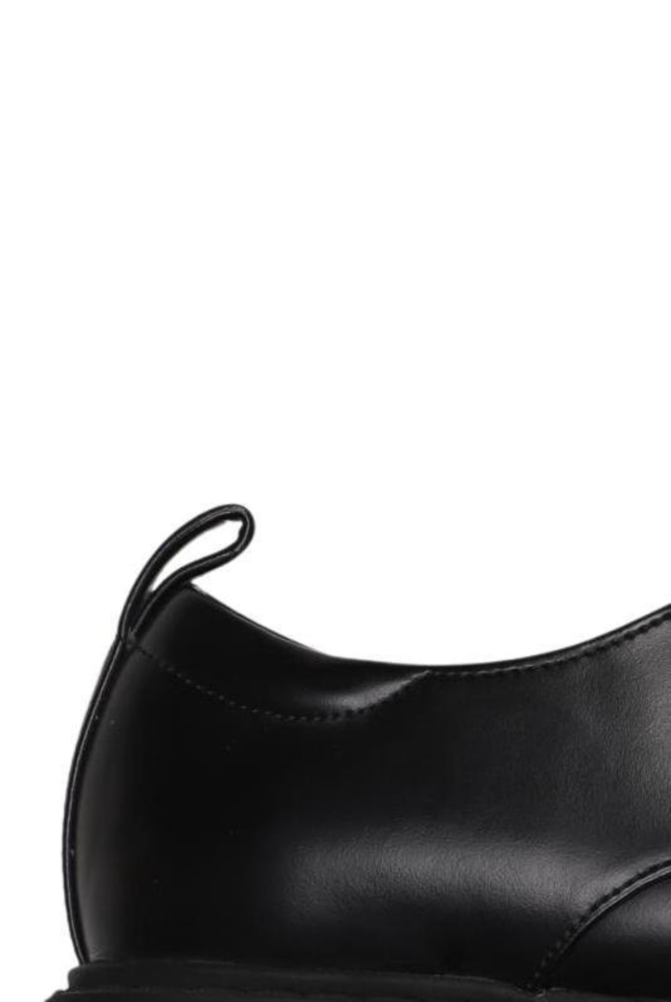 Monki Flats & Loafers in 39 in Black