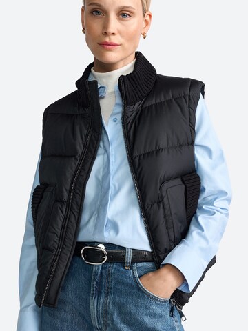 Rich & Royal Vest i sort: forside