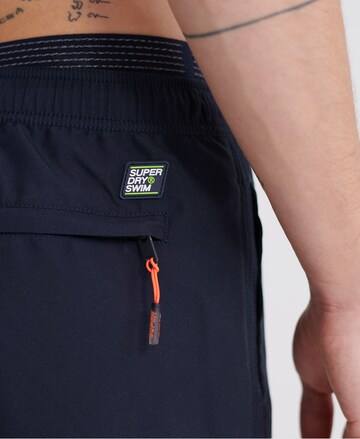 Superdry Regular Zwemshorts 'State Volley' in Blauw