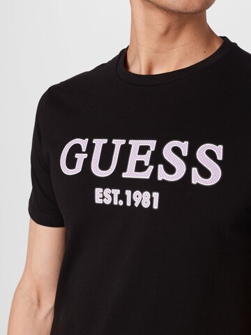 GUESS T-Shirt 'POINT' in Schwarz