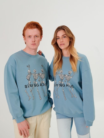 ABOUT YOU x Swalina&Linus Sweatshirt 'Hamza' in Blue: front