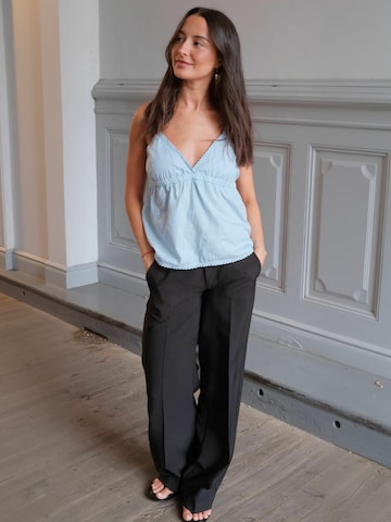 Top ' Bella ' di ITS MAY in blu: frontale