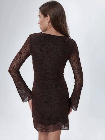 Robe Qu Style en marron