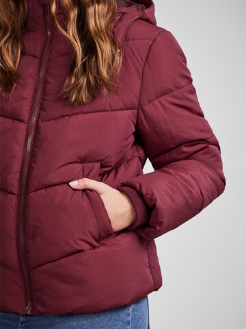 PIECES Winter Jacket 'JAMILLA' in Red