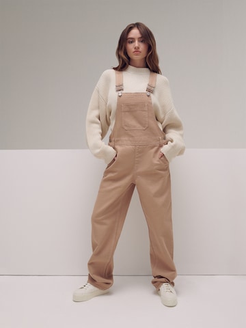 LENI KLUM x ABOUT YOU Regular Dungaree jeans 'Jenna' in Beige: front