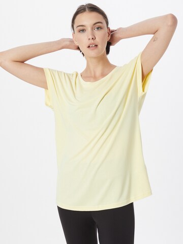 Urban Classics Shirt in Yellow: front