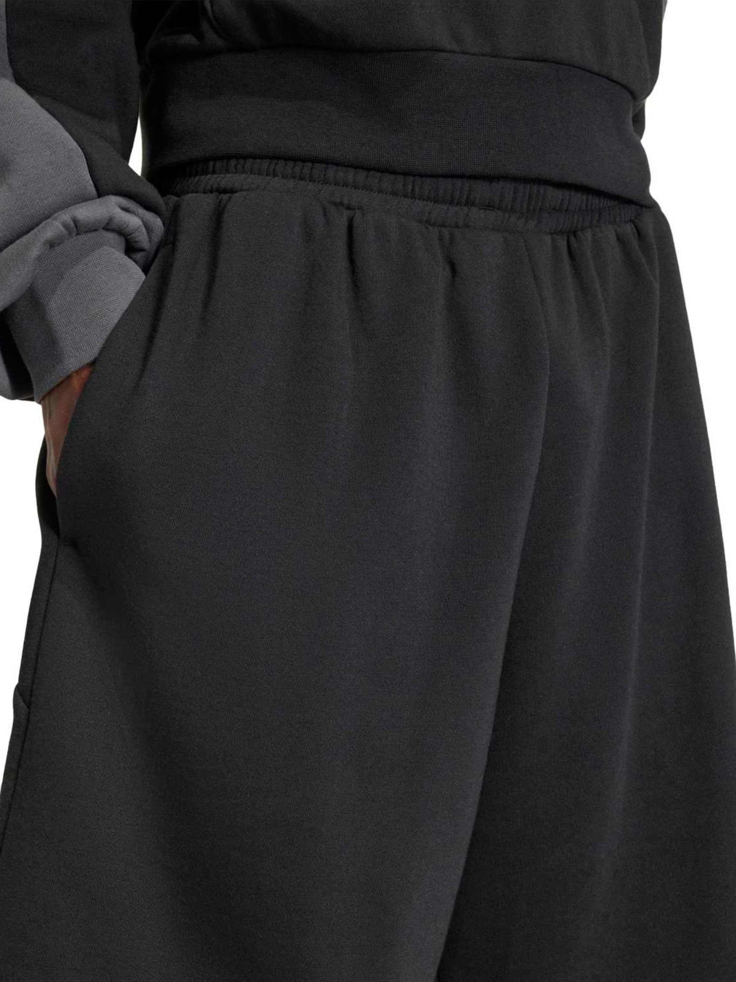 ADIDAS SPORTSWEAR Bő szár Sportnadrágok 'COLLEGIATE' - fekete