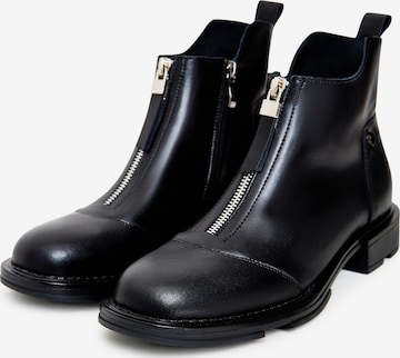 CESARE GASPARI Ankle Boots in Schwarz