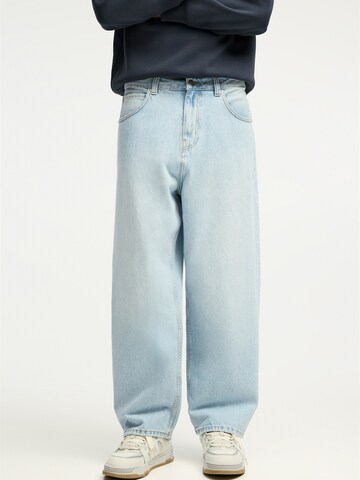 Loosefit Jeans di Pull&Bear in blu: frontale
