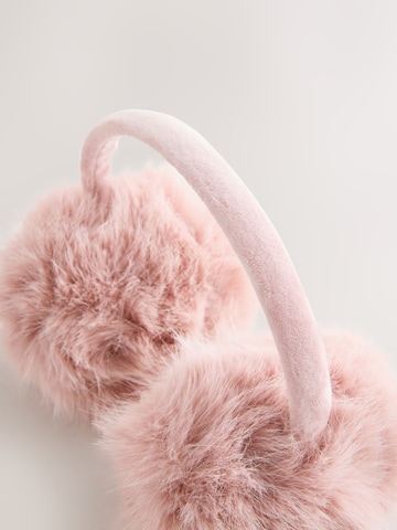 Urechiușe de la Next pe roz