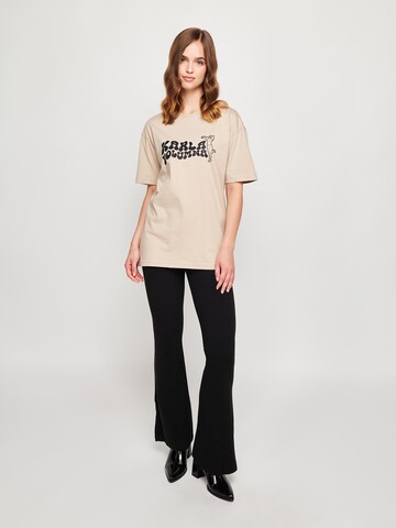 T-Shirt 'KOLUMNA' ABOUT YOU x StayKid en beige