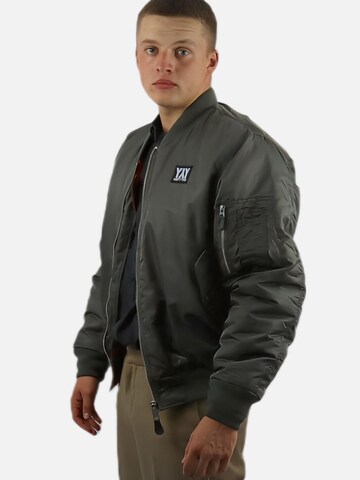 HEFTYKA Winter Jacket in Grey