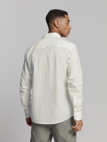 Coupe regular Chemise No Excess en blanc
