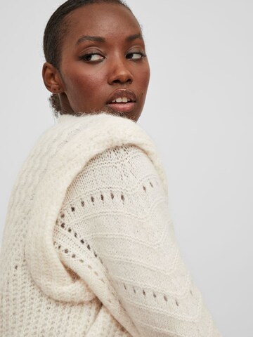 VILA Sweater in Beige