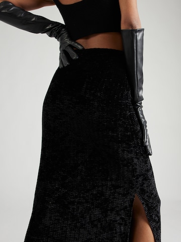 TOPSHOP Skirt in Black