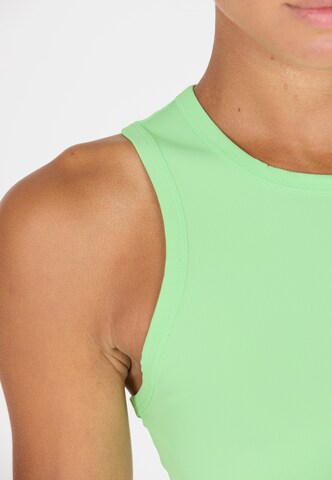 Athlecia Sports top 'Madilyn' in Green