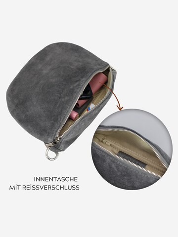 Brise Schultertasche 'Afia Suede' in Grau