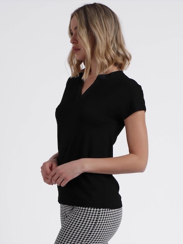 admas - Top 'ADMAS Camiseta Manga Corta Tapeta Raso para Mujer' en negro