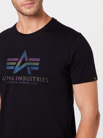 ALPHA INDUSTRIES T-shirt i svart