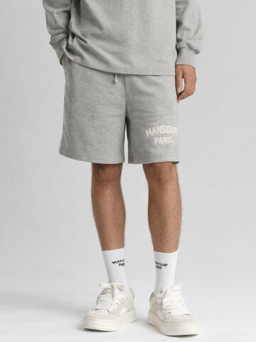 Mansour Regular Sportbroek 'Paris College' in Grijs: voorkant