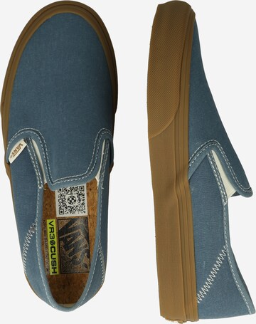 Scarpa slip-on di VANS in blu