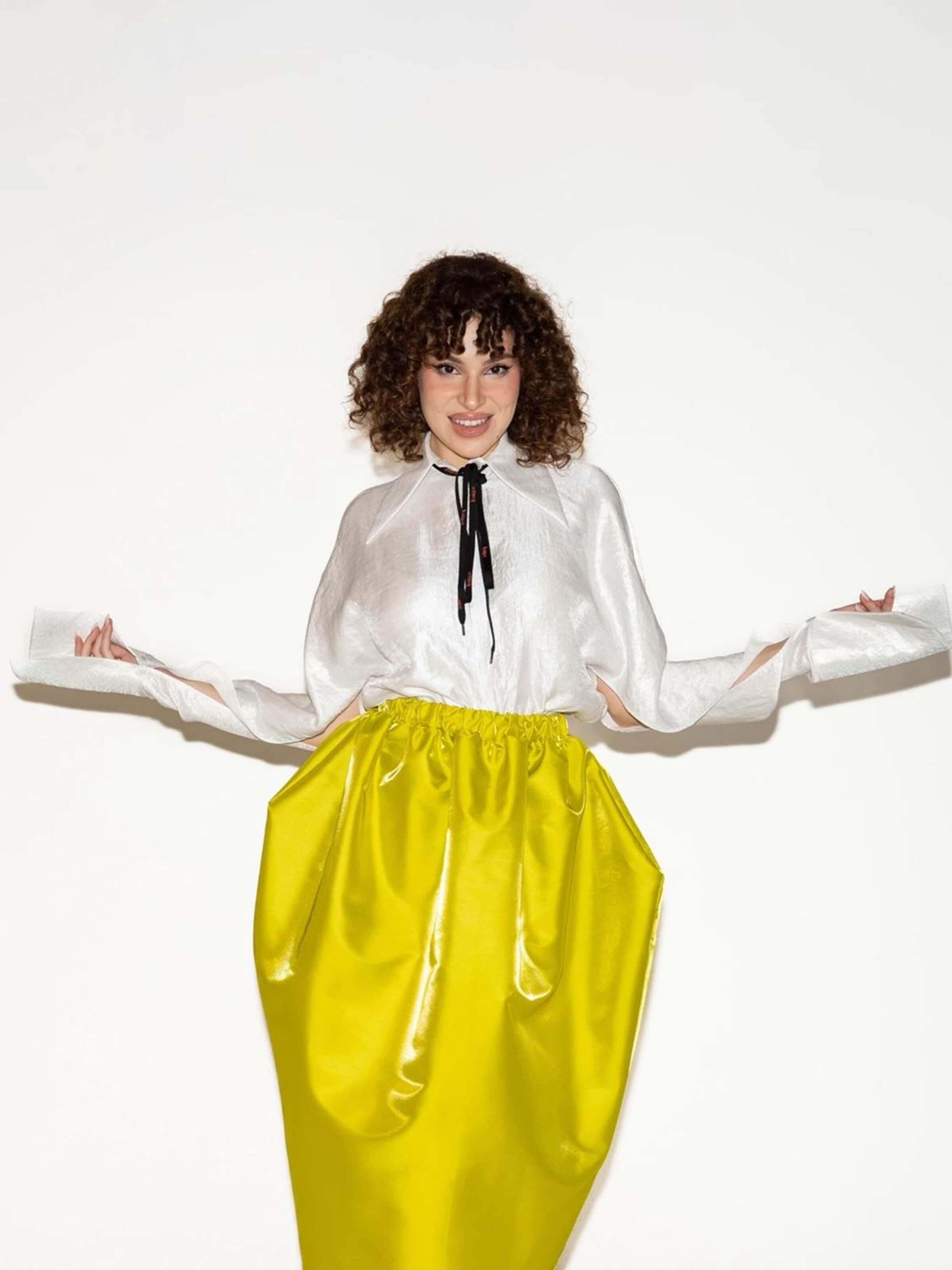 IUnique Skirt 'Geisha' in Yellow: front