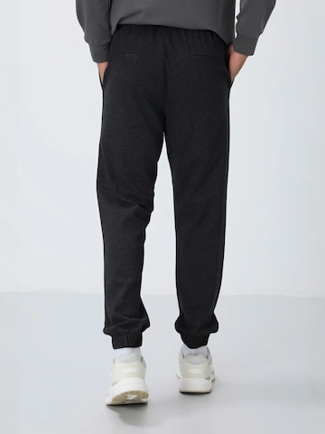 Regular Pantalon Tommy Life en gris