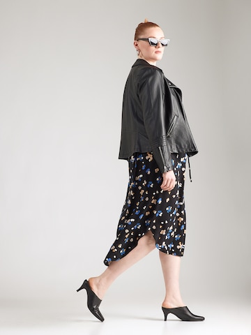 Abito 'CARPETREA' di ONLY Carmakoma in nero