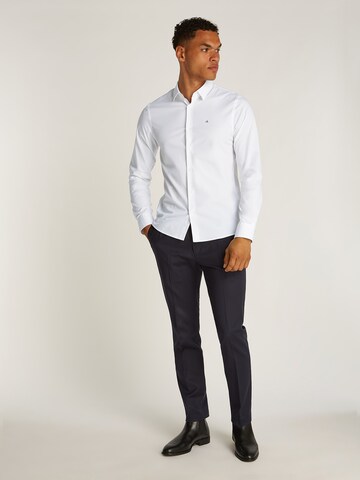 Coupe slim Chemise Calvin Klein en blanc