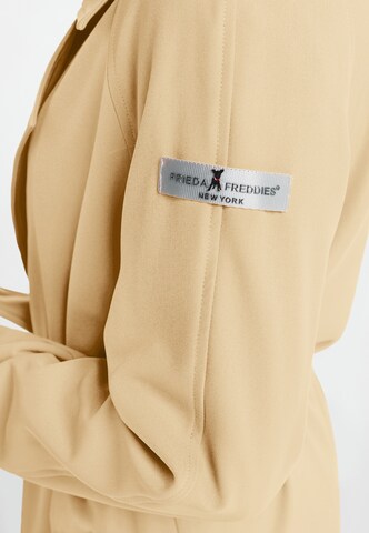 Frieda & Freddies NY Trenchcoat 'Nova' in Beige