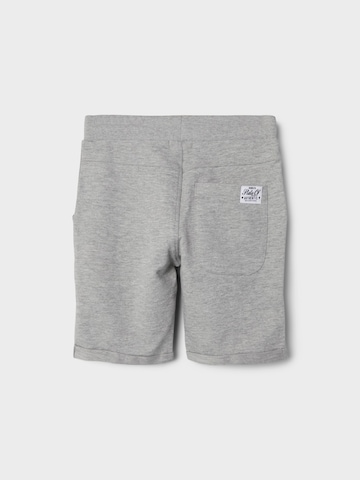 Regular Pantalon 'Vermo' NAME IT en gris