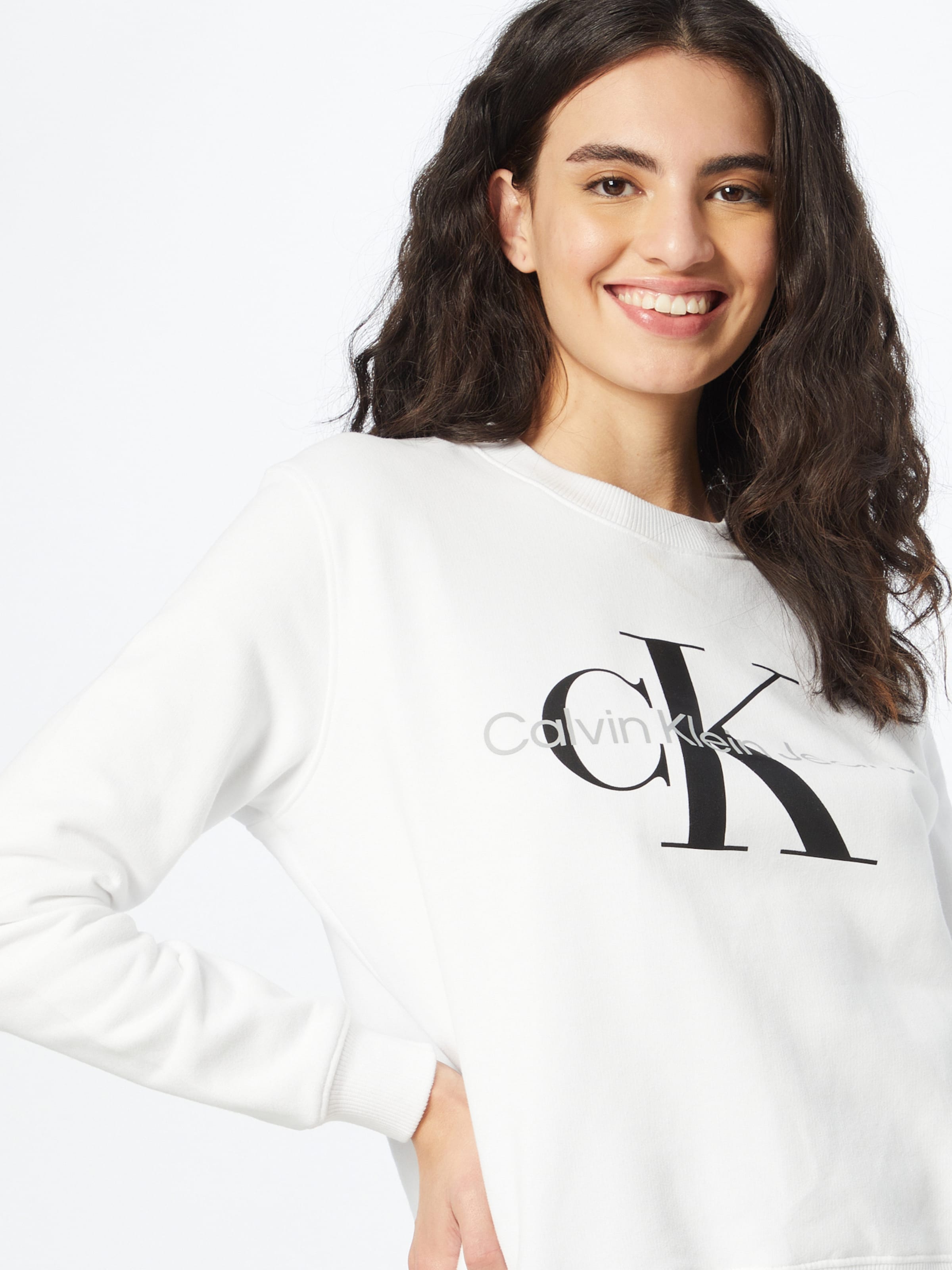 Calvin klein jeans clearance white sweatshirt