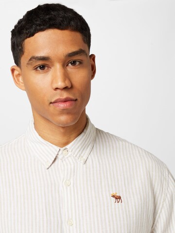 Abercrombie & Fitch Regular fit Button Up Shirt in White