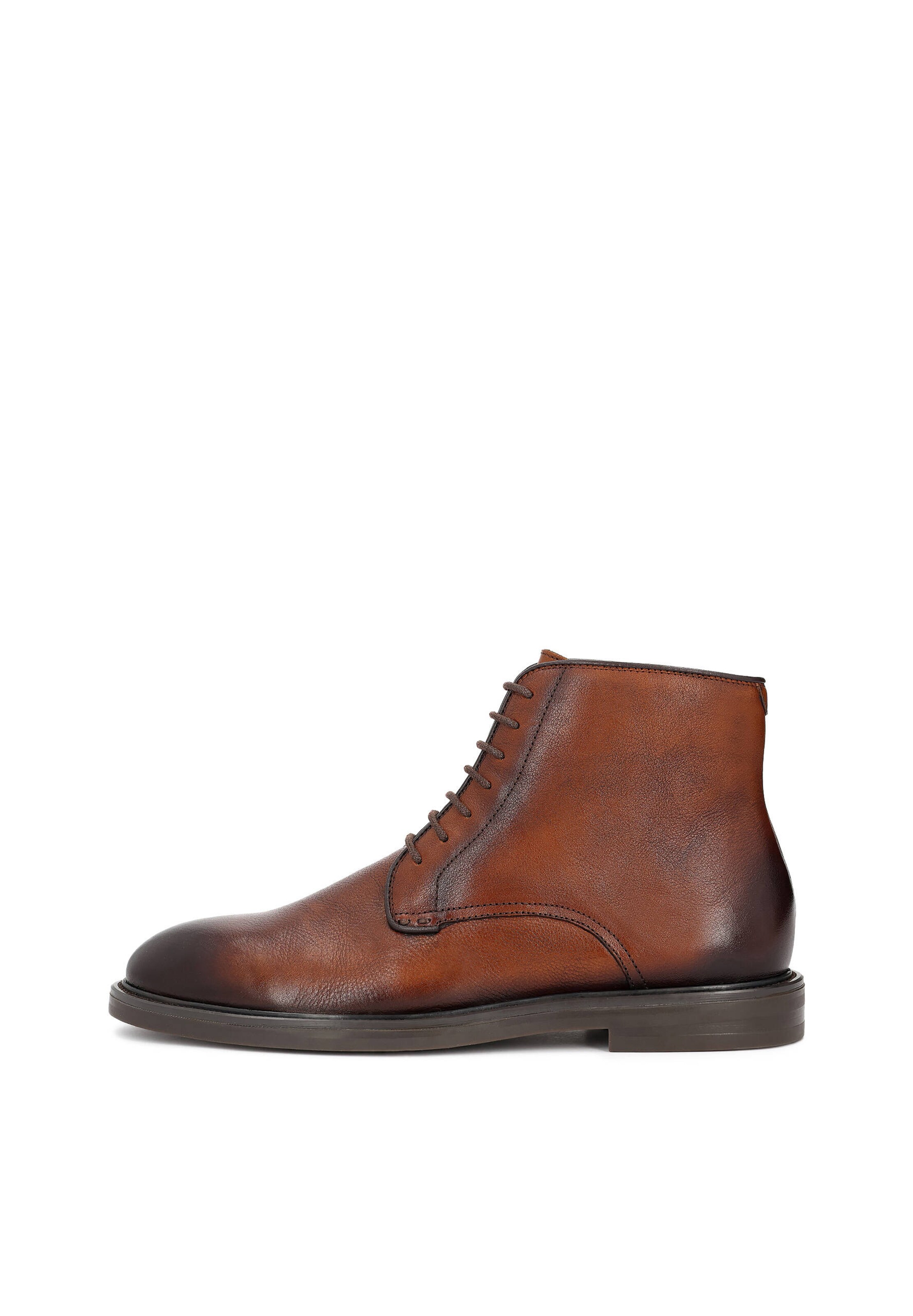 Boots stringati di Kazar in marrone: frontale