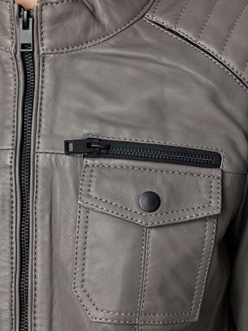 Tazzio Übergangsjacke 'F524' in Grau