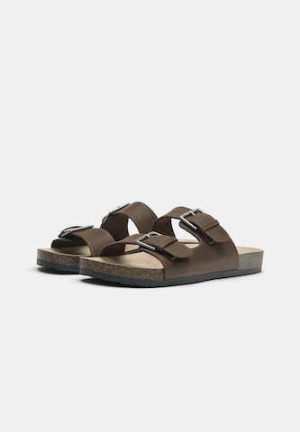 Pull&Bear Mules in Brown