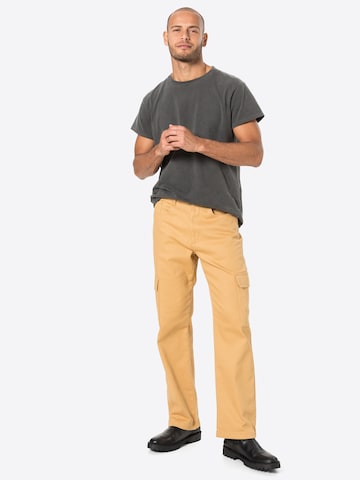 NU-IN - regular Pantalón cargo en beige