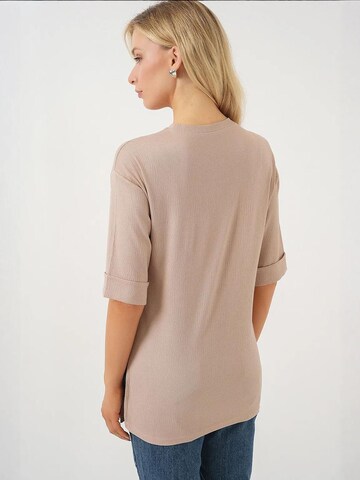 Bigdart Shirt in Beige