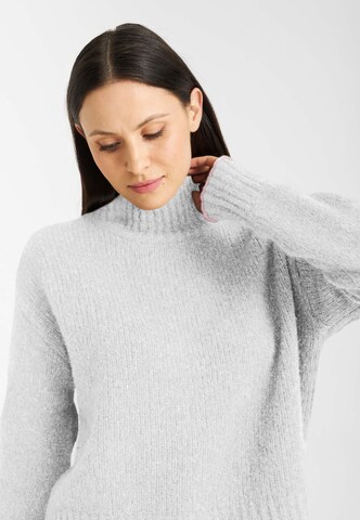 Frieda & Freddies NY Sweater in Grey