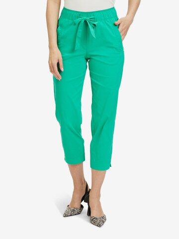 Regular Pantalon Betty & Co en vert : devant
