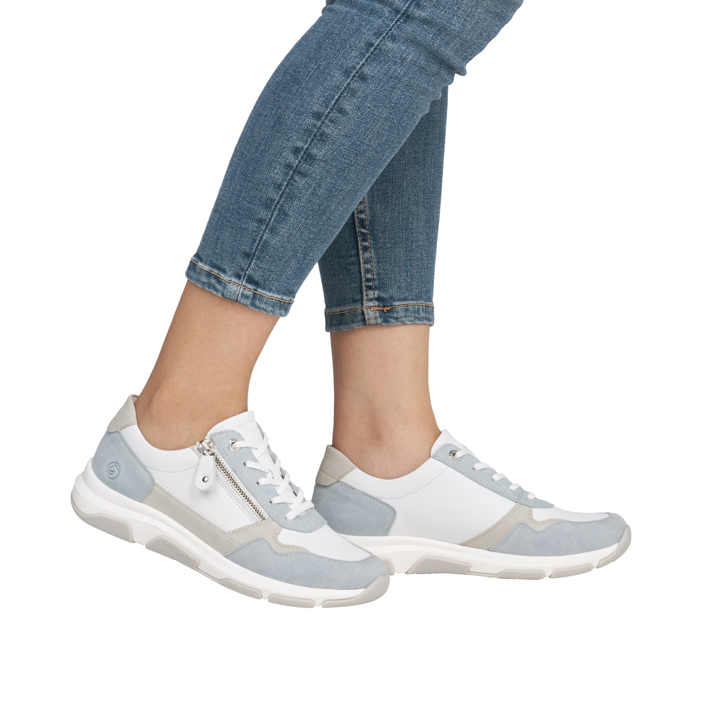 Baskets basses 'D1S03' REMONTE en blanc